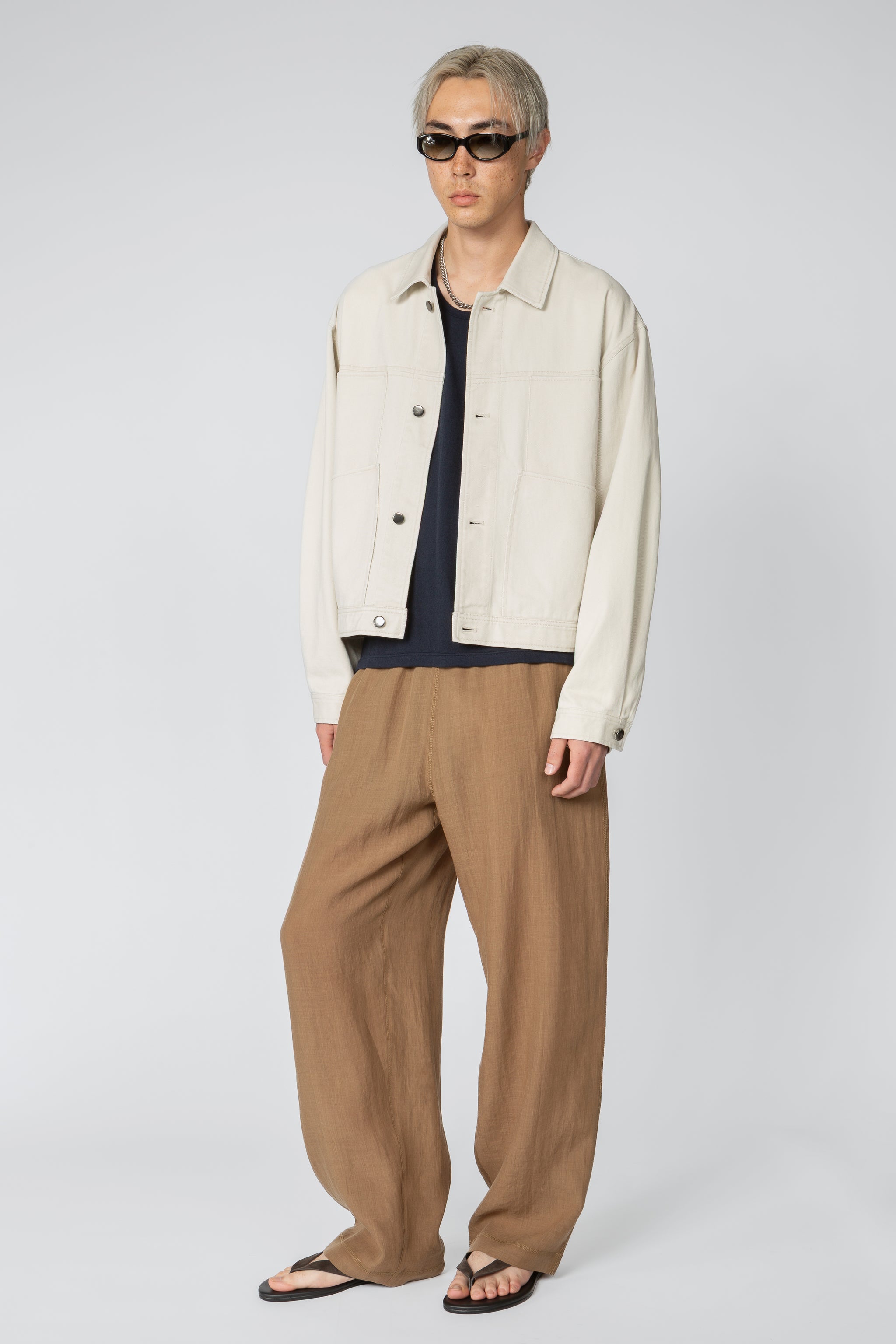 【2plan】Hender semi wide slacks Casandrea Side Slit Wide Leg Pants